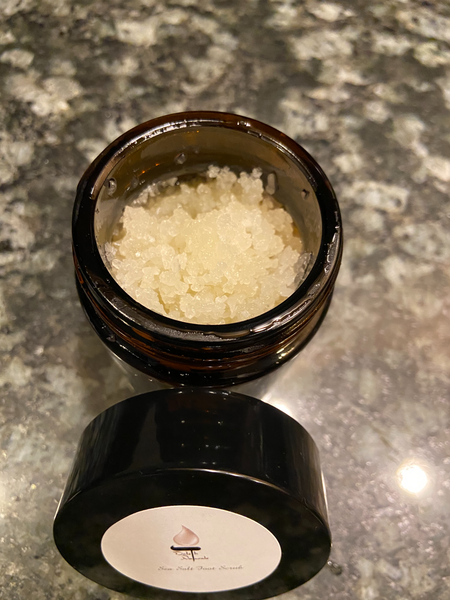 Daleth Naturals Sea Salt Foot Scrub